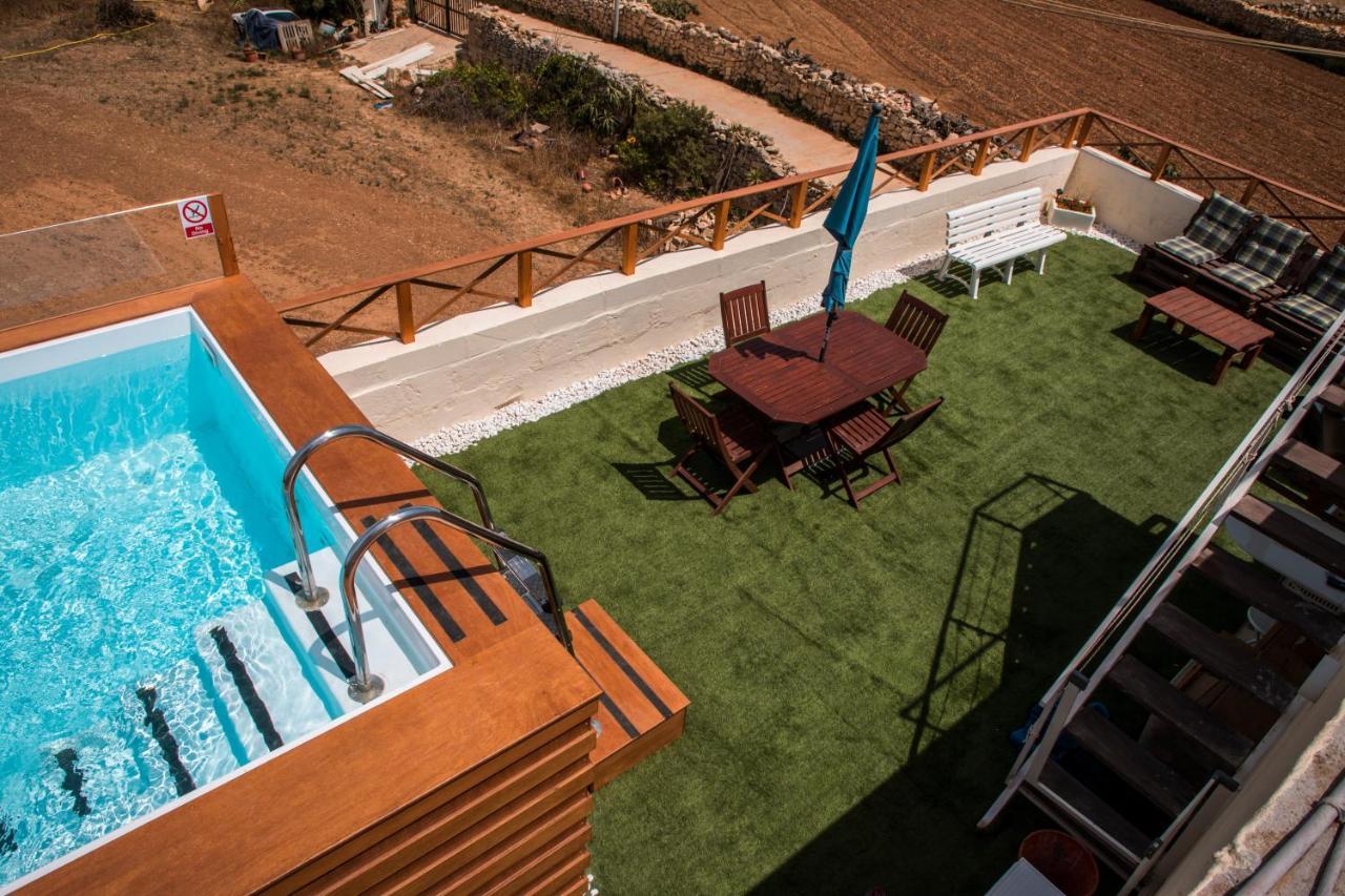 Tal-Karmnu Entire House With Private Heated Pool And Jacuzzi Villa Kirkop Екстериор снимка