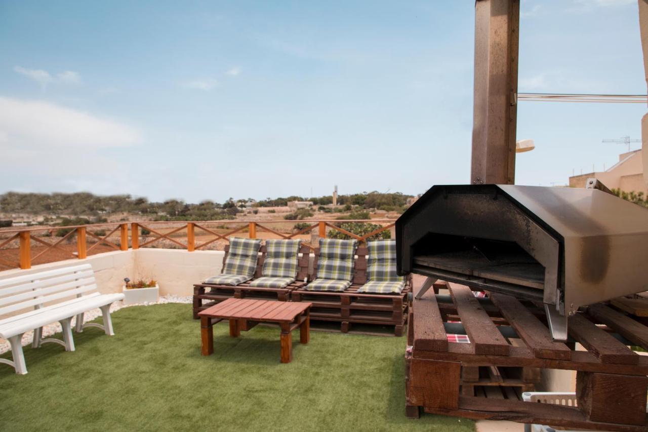 Tal-Karmnu Entire House With Private Heated Pool And Jacuzzi Villa Kirkop Екстериор снимка