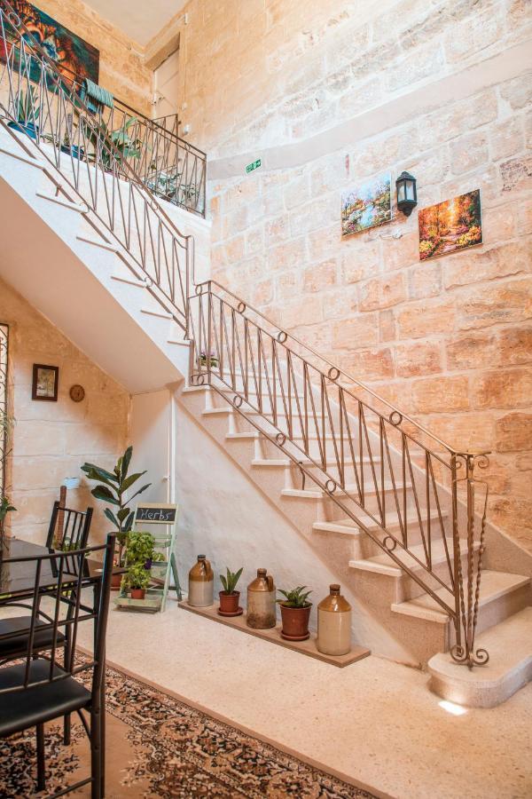Tal-Karmnu Entire House With Private Heated Pool And Jacuzzi Villa Kirkop Екстериор снимка