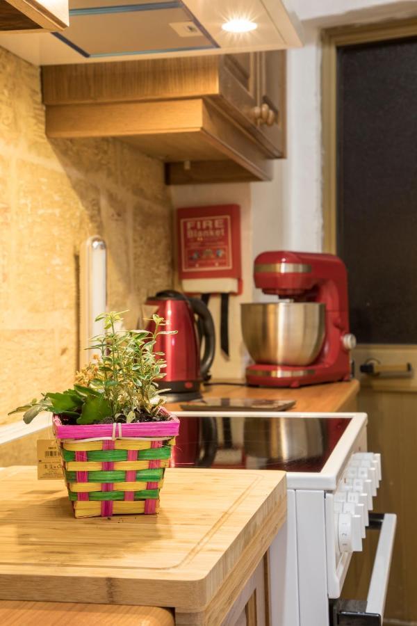 Tal-Karmnu Entire House With Private Heated Pool And Jacuzzi Villa Kirkop Екстериор снимка