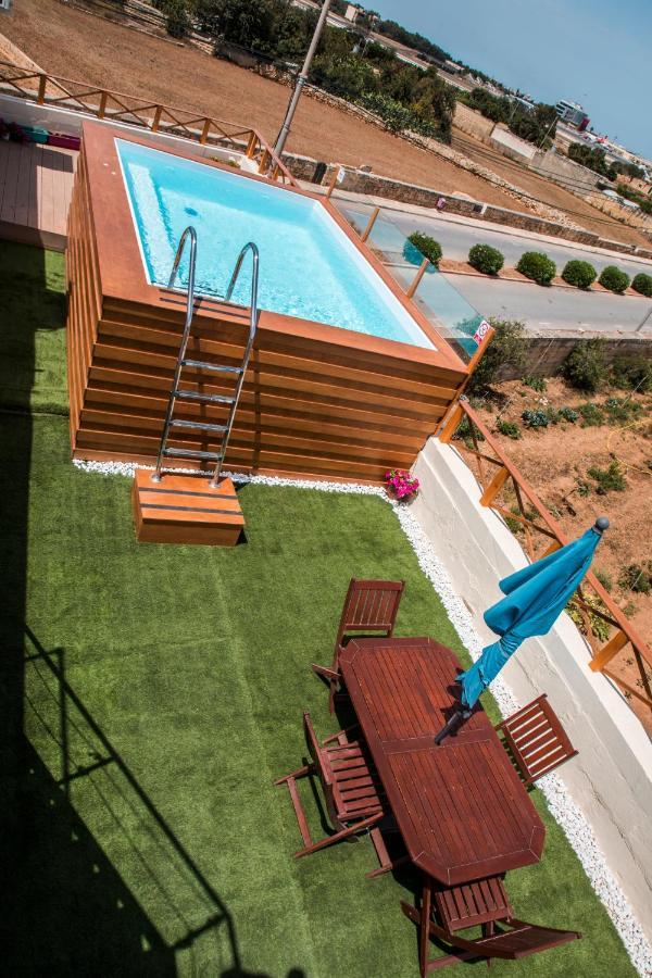 Tal-Karmnu Entire House With Private Heated Pool And Jacuzzi Villa Kirkop Екстериор снимка